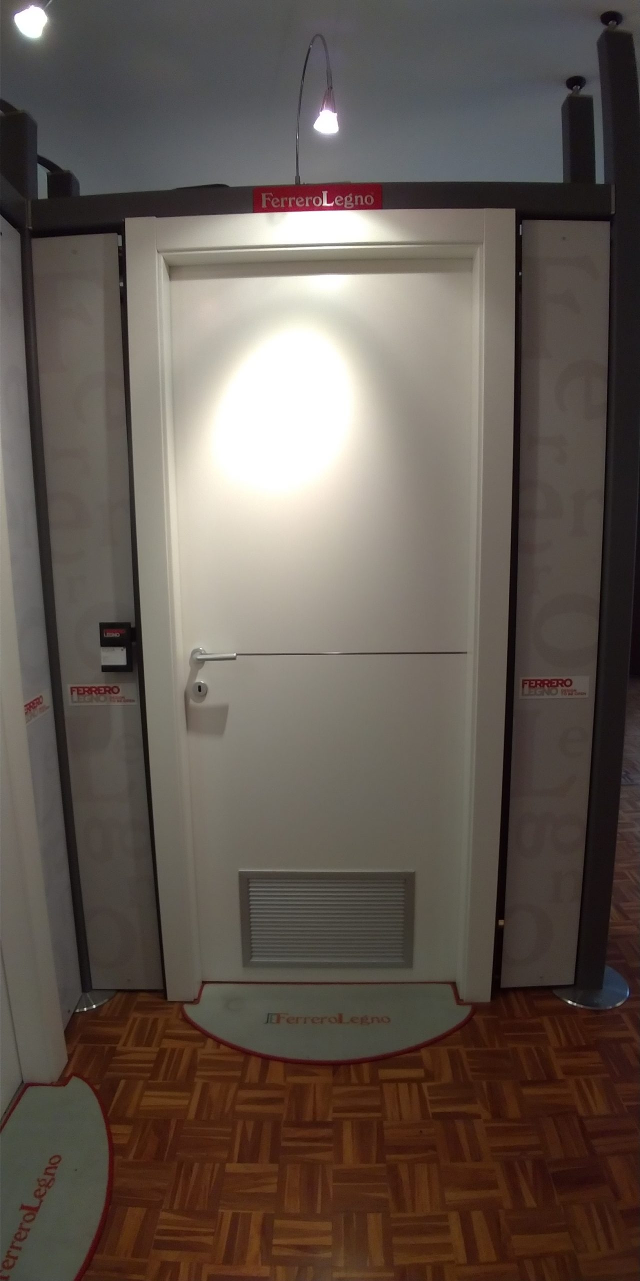 Porta Ferrero Legno Con Griglia Di Areazione Linea EQUA 1 Colore 